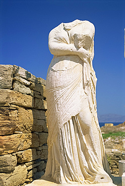 Headless statue of Cleopatra, Delos, UNESCO World Heritage Site, Cyclades Islands, Greek Islands, Greece, Europe