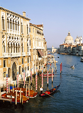 The Church of Santa Maria della Salute, and the Grand Canal, from the Academia Bridge, Venice, Veneto, Italy *** Local Caption ***