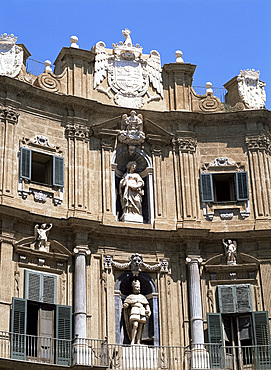 Quattro Canti on Corso Vittorio Emanuele, Palermo, Sicily, Italy, Europe