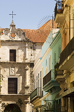 The Basilica Menor de San Francisco de Asis in Habana Vieja (old town), Havana, Cuba, West Indies, Central America