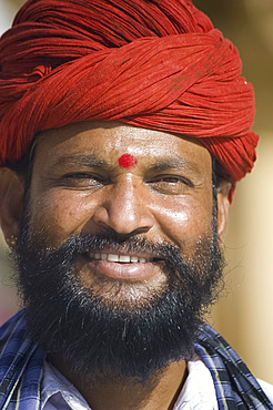 An Indian man in a traditional turban, Jaipur, Rajasthan, India, Asia