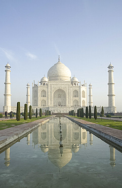 The Taj Mahal, UNESCO World Heritage Site, reflected in the Lotus Pool, Agra, Uttar Pradesh, India, Asia