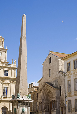 Saint Trophime in the Place de la Republique in Arles, Bouches-du-Rhone, Provence, France, Europe