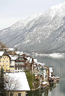 The town of Hallstatt, UNESCO World Heritage Site, on Halstatter See in the Hallstatt and Dachstein region, Austria, Europe