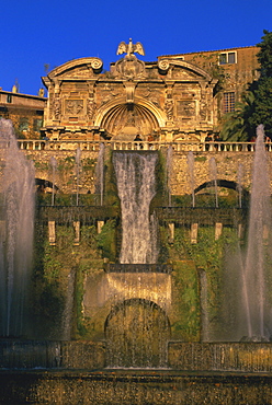 Grand fountain in the gardens of the Villa d'Este, UNESCO World Heritage Site, Tivoli, Lazio, Italy, Europe