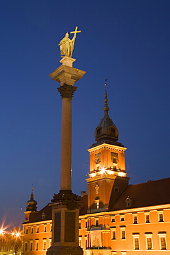 Castle Square (Plac Zamkowy), the Sigismund III Vasa Column and Royal Castle, Old Town (Stare Miasto), UNESCO World Heritage Site, Warsaw, Poland, Europe