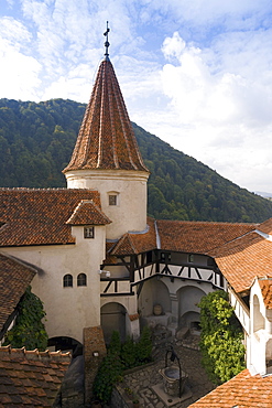 Detail of courtyard and turret, Bran Castle (Dracula's Castle), Bran, Prahova Valley, Saxon Land, Transylvania, Romania, Europe