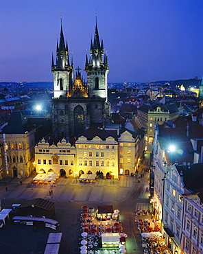 Stare Mesto Square towards gothic Tyn Church, Prague, Czech Republic, Europe