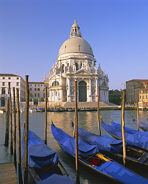 Grand Canal and gondolas, Venice, UNESCO World Heritage Site, Veneto, Italy, Europe