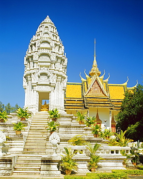 Stupa of Sihanouk's daughter, Royal Palace, Phnom Penh, Cambodia