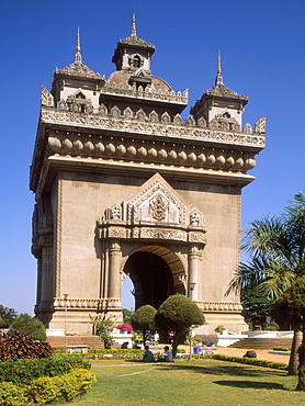 Patuxai (Arc de Triomphe), Vientiane, Laos, Indochina, Southeast Asia, Asia