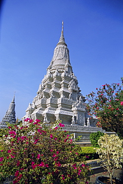 Royal stupa, Royal Palace, Phnom Penh, Cambodia, Indochina, Asia