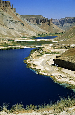 Band-i-Zulfiqar, the main lake at Band-E-Amir (Dam of the King), Afghanistan's first National Park set up in 1973 to protect the five lakes, believed by locals to have been created by the Prophet Mohammed's son-in-law Ali, making them a place of pilgrimage, Afghanistan, Asia