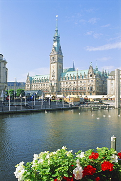 Alsterfleet and Town Hall, Hamburg, Germany, Europe