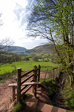 Footpath at Llanthony, Monmouthshire, Wales, United Kingdom, Europe 