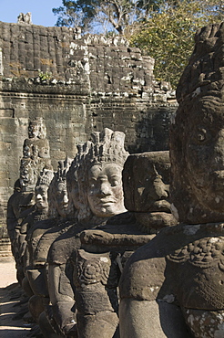 South Gate entrance to Angkor Thom, Angkor, UNESCO World Heritage Site, Siem Reap, Cambodia, Indochina, Southeast Asia, Asia