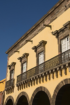 Detail of building, San Miguel de Allende (San Miguel), Guanajuato State, Mexico, North America