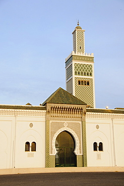 The Grand Mosque, Dakar, Senegal, West Africa, Africa