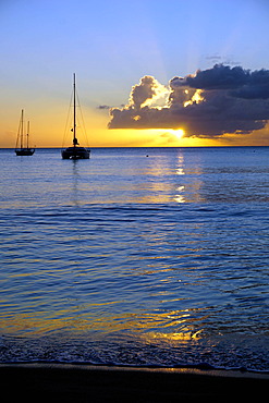 Sunset, St. Kitts and Nevis, Leeward Islands, West Indies, Caribbean, Central America 