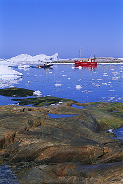 Icebergs from the icefjord, Ilulissat, Disko Bay, Greenland, Polar Regions