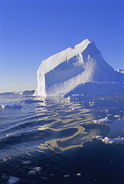 Icebergs from the icefjord, Ilulissat, Disko Bay, Greenland, Polar Regions