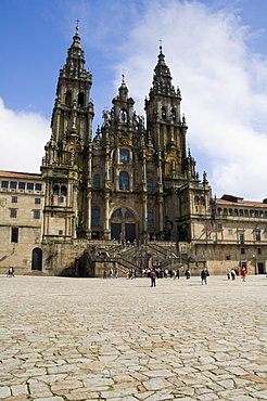 Santiago Cathedral on the Plaza do Obradoiro, UNESCO World Heritage Site, Santiago de Compostela, Galicia, Spain, Europe