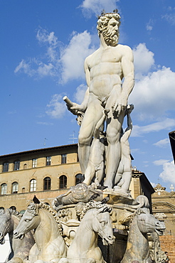 Statue of Neptune on the Piazza della Signoria, Florence (Firenze), UNESCO World Heritage Site, Tuscany, Italy, Europe