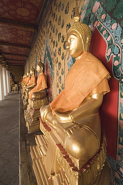 Wat Arun (Temple of the Dawn), Bangkok, Thailand, Southeast Asia, Asia