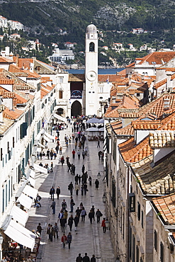 View down Stradun, UNESCO World Heritage Site, Dubrovnik, Croatia, Europe