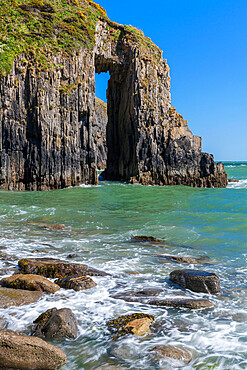 Church Doors Cove, Skrinkle Haven, Pembrokeshire Coast, Wales, United Kingdom, Europe