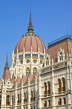 The neo-gothic Hungarian Parliament building, designed by Imre Steindl, dating from 1902, UNESCO World Heritage Site, Budapest, Hungary, Europe