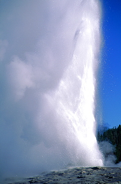 Usa, South West, Wyoming, Yellowstone National Park, The Large Geyser At Work