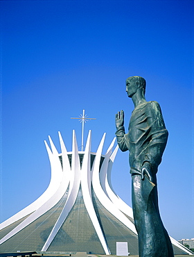 Brazil, Goias, Brasilia, The Administrative Capital Created Par President Kubitschek And Designed By Brasilian Town Planner Lucio Costa & Architect Oscar Niemeyer, The Cathedral And Row Of Statues Lining The Access