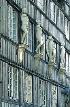 France, Normandy, Seinemaritime (76), City Of Rouen, Multistorey Halftimbered Medieval House Ornamented With Stone Statues