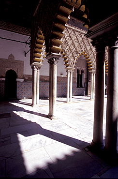 Spain, Andaloucia, Sevilla, Real Alcazar, The Almohade Style Rooms & Patios Built By Pedro The First From 1362, Patio De Las Doncellas