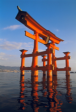 Itsukushima (Itsuku-shima Jinja) Shinto Shrine Gate (torii), UNESCO World Heritage Site, Miyajima (Miya Jima), Japan, Asia