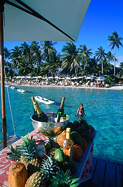 French Polynesia, Gastronomic Cruise On M/S Paul Gauguin, Afternoon On Private Islet In Tahaa Lagoon 