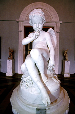 Russia, Saint Petersburg, Hermitage Museum In Winter Palace, Angelet Sculpture By Canova 