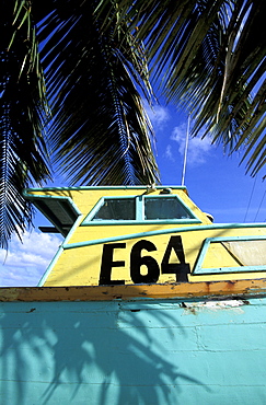 Caribbean, West Indies, Barbados, St Peter Parish, Fishermen Village Of Six Men's Bay, Boat & Palm On The Beach