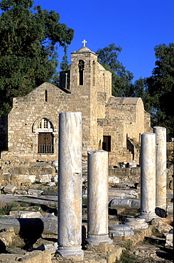 Cyprus, City Of Paphos, The Panayia Chrysopolitissa Church And The Early Christian Basilica Ruins