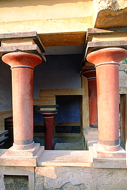 Greece, Crete, Knossos, The Ruins Of The Palace, Painted Cretan Columns