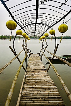 Wooden jetty on Thu Ban River