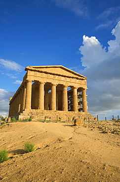 Temple of Concordia, Valley of the Temples, Agrigento, UNESCO World Heritage Site, Sicily, Italy, Europe