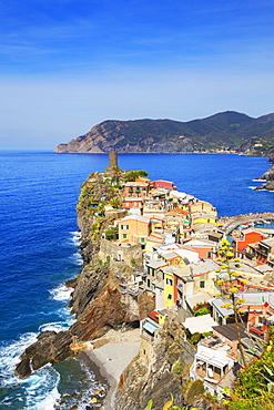 The colorful sea village of Vernazza, Cinque Terre, UNESCO World Heritage Site, Liguria, Italy, Europe