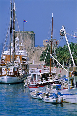 Boats in harbour, medieval town of Trogir, Dalmatia, Dalmatian coast, Adriatic, Croatia, Europe