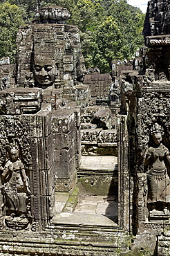 Ta Prohm temple dating from the mid 12th to early 13th centuries, Angkor, UNESCO World Heritage Site, Siem Reap, Cambodia, Indochina, Southeast Asia, Asia