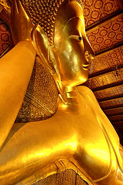 Head of the large reclining Buddha, Wat Phra Chetuphon (Wat Pho) (Wat Po), founded in the 17th century, the oldest temple in the city, Bangkok, Thailand, Southeast Asia, Asia