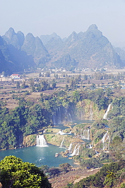 Detian Falls, China and Vietnam transnational waterfall, Guangxi Province, China, Asia