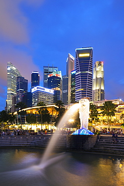 Merlion and Marina Bay downtown buildings, Singapore, Southeast Asia, Asia