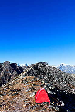 Tent pitched on Ama Dablam, Sagarmatha National Park, UNESCO World Heritage Site, Khumbu Valley, Nepal, Himalayas, Asia